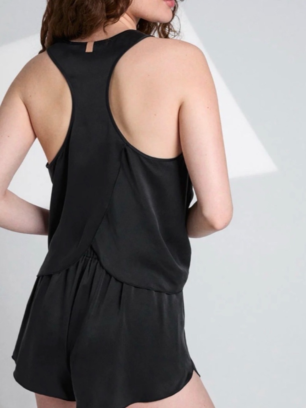 LUNYA NWT Washable Silk Tulip Back Short Set in Immersed Black Size Medium